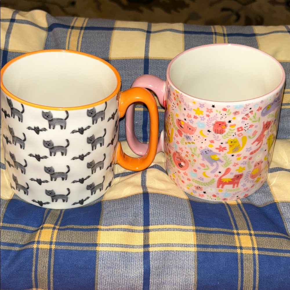 Set of two 10 Strawberry Street Mugs - Picture 2 of 11